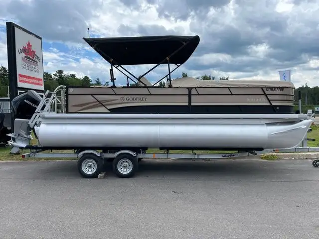 2022 Sweetwater SW 2286 Single Flip Lounge in Sport Touring in Sault Ste. Marie - Image 5