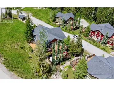 Welcome to The Aspens at Kicking Horse Mountain Resort, where comfort meets adventure in this well-m...