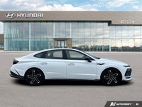 The advertised vehicle price is based on a promotional finance offer. Customers who purchase the veh... (image 5)