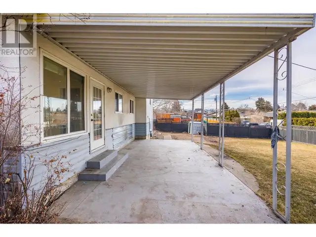 1388 Cherry Crescent W Kelowna, British Columbia in Houses for Sale in Penticton - Image 36