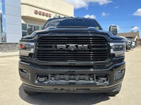 This Ram 3500 boasts a Intercooled Turbo Diesel I-6 6.7 L/408 engine powering this Automatic transmi... (image 3)