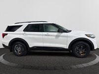 Check out this vehicle's pictures, features, options and specs, and let us know if you have any ques... (image 5)