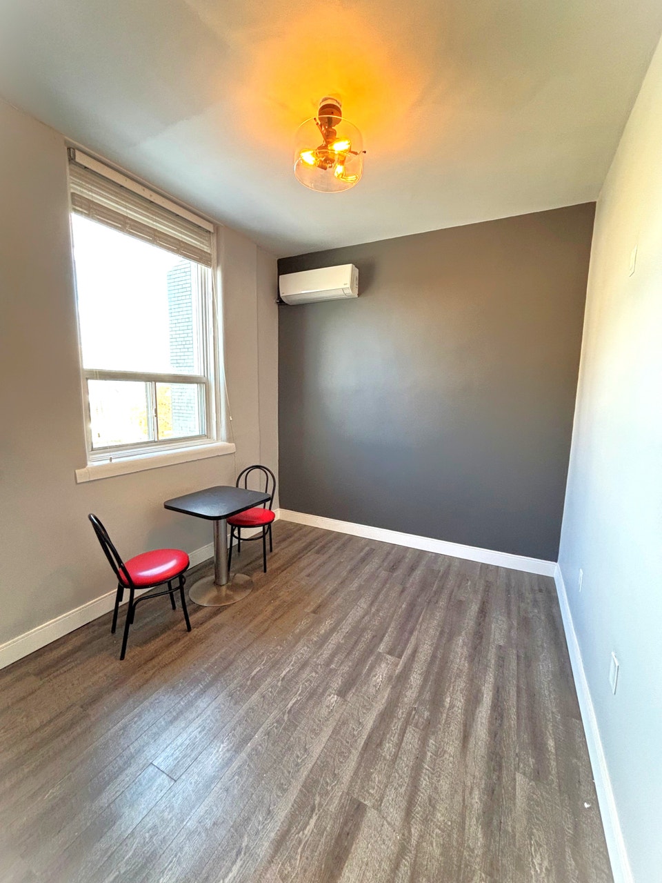 Newly renovated - 1 bed units - riverfront views! 2