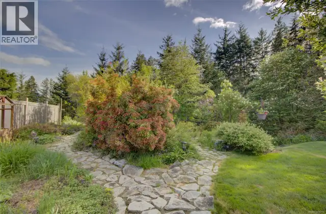 414 Donner Dr Gold River, British Columbia in Houses for Sale in Campbell River - Image 31