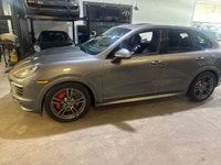 2012 PORSCHE CAYENNE AWD 4dr Turbo CARFAX VERIFIED, CLEAN TITLE, NO ACCIDENTS, DEALER SERVICED 202,0... (image 1)
