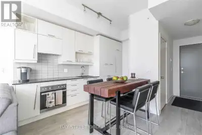 Chic & Modern "Studio2" Condo W/ Extra Outdoor Living Space In Full Balcony ! Amazing Location Mere...