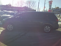 2016 Kia Sedona Price $11999 184000 KM ON or QC Safety Included Warranty Included Carfax Included Au... (image 3)