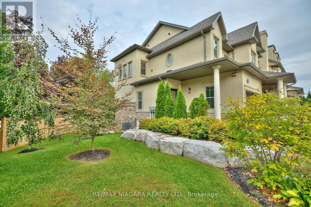 50 ABERDEEN LANE S Niagara-on-the-Lake, Ontario in Condos for Sale in St. Catharines - Image 2