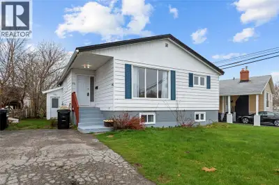 This registered two-apartment Main unit available for immediate possession. Can make a great investm...