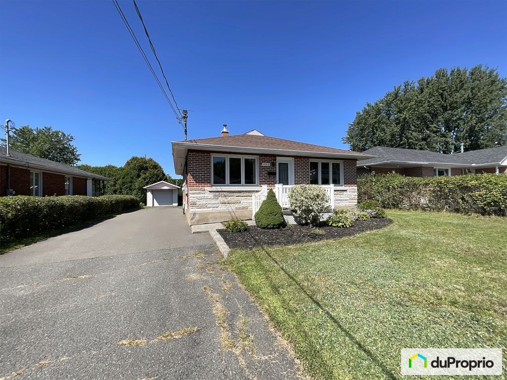 $452,000 - Bungalow for sale in Granby — photo 2