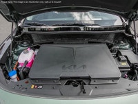 AMVIC Licensed Dealer. Price Expiry January 16, 2025 Engine: Motor: 150kW Permanent Magnet Synchrono... (image 5)