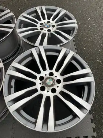 YES WE DO SHIP ACCROSS CANADA AND USA AT VOLUME DISCOUNT RATES WOW - Stunning set of Genuine Factory...