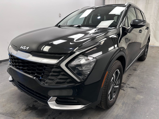 2023 Kia Sportage Hybrid EX One Owner - Local Trade - Apple C... in Cars & Trucks in Lethbridge