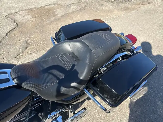 2011 Harley-Davidson Street Glide ~ ELECTRA GLIDE LTD ~ 103CI ~  in Sport Touring in City of Toronto - Image 20