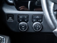 Carget Supercentre is proud to present this 2022 Chevrolet Silverado 1500 Trailboss! EXTERIOR: GLACI... (image 9)