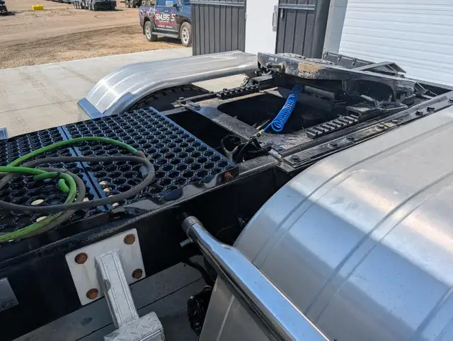 2008 KENWORTH W900L in Heavy Trucks in City of Montréal - Image 14