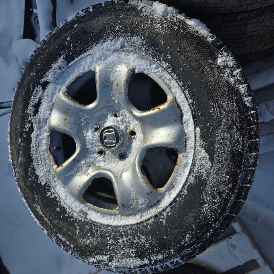 215/70R16 BRIDGESTONE WINTER TIRES+WHEELS (2015 HONDA CRV) | Auto Body ...