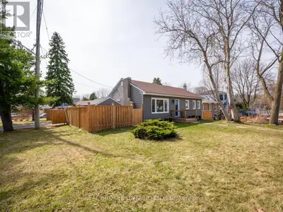 23 JAMES STREET Hamilton (Waterdown), Ontario