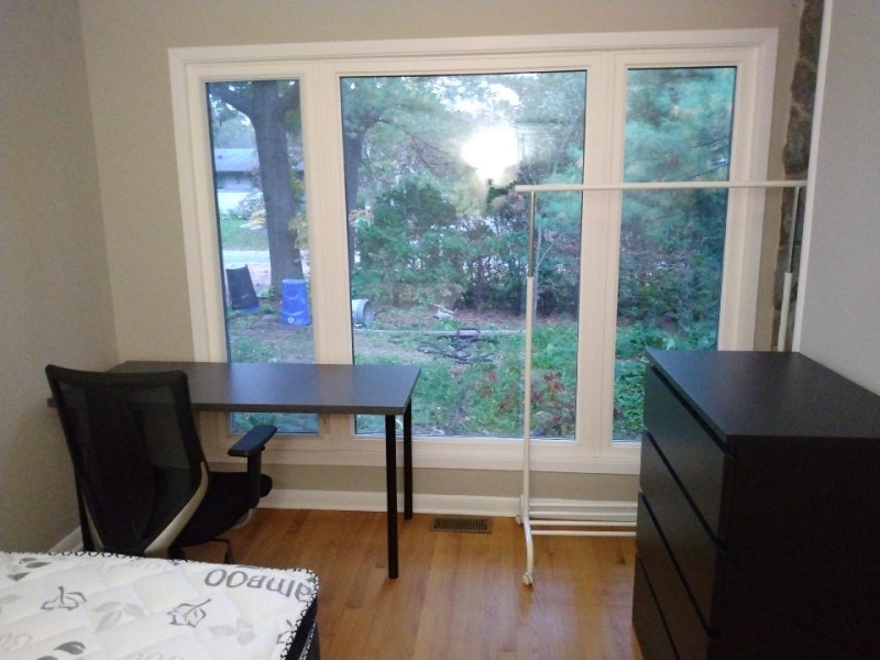 ROOMS are available!Immed/SeptMerivale20m/Algqon30m/Carleton Room Rentals & Roommates