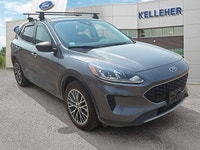 Experience exceptional efficiency and modern versatility with the 2022 Ford Escape SE Plug-In Hybrid... (image 4)