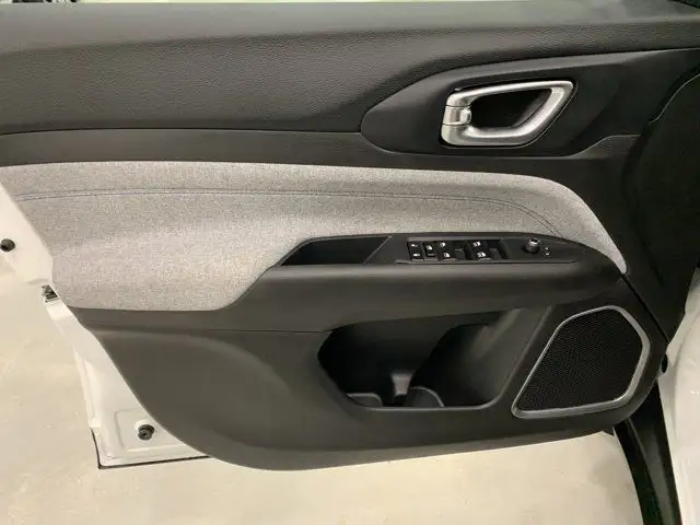 2026 Jeep Compass North in Cars & Trucks in Regina - Image 15