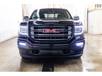 **MECHANICALLY CERTIFIED** 137,419 KM This 2018 GMC Sierra 1500 4x4 Crew Cab SLT All Terrain is powe... (image 4)