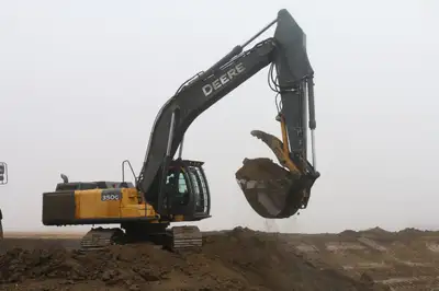 2011 John Deere 350G, View more