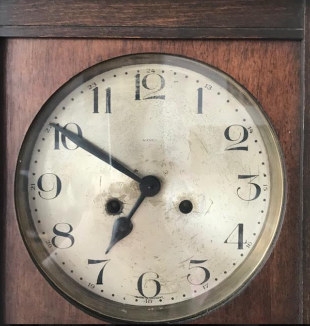 Vintage Pendulum Wall Clock - Kienzle - Made in Germany 1920 in Home Décor & Accents in City of Toronto - Image 4