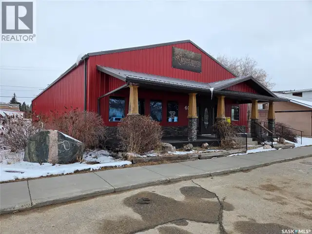 407 Railway AVENUE Wawota, Saskatchewan in Commercial & Office Space for Sale in Regina - Image 5