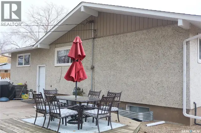 107 Empire PLACE Assiniboia, Saskatchewan in Houses for Sale in Moose Jaw - Image 37