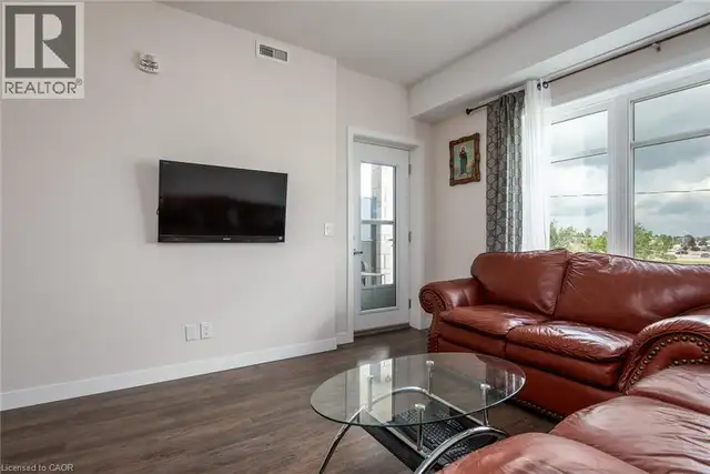 175 COMMONWEALTH Street Unit# 210 Kitchener, Ontario in Condos for Sale in Kitchener / Waterloo - Image 12