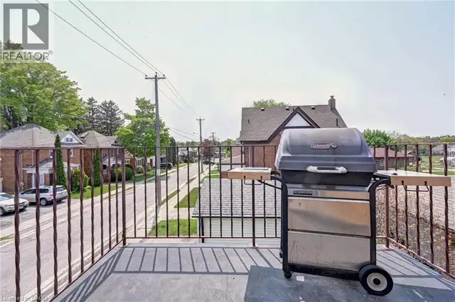 147 COURTLAND Avenue E Kitchener, Ontario in Houses for Sale in Kitchener / Waterloo - Image 29