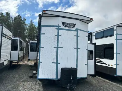 Financing Available O.A.C. PRICES DO NOT INCLUDE FREIGHT, ADMIN, TAXES AND PLATE The Wildwood Grand...