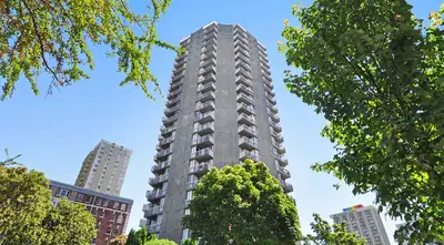 Situated in the West End's vibrant Davie Village, Hendry House offers an outdoor pool, a gym, and st...