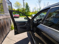 [160,663 km Exciting news! We've just received this unit at our dealership, and it's ready to be exp... (image 9)