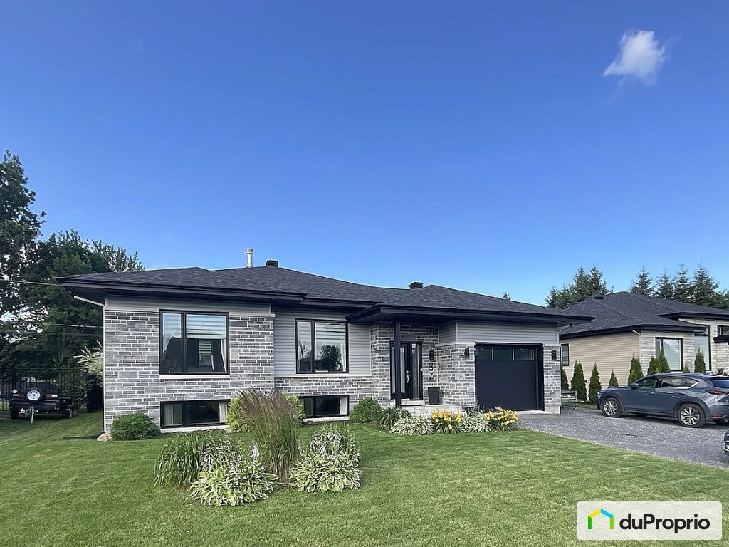 $779,000 - Bungalow for sale in Mont-St-Gregoire — photo 3