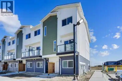 Welcome to this beautifully upgraded corner unit townhouse in the desirable community of Redstone! T...