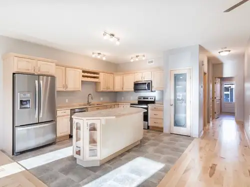 *$629,900 to $653,900 *41 to 61 Wyvern Ave *No Condo Fees' ~ *1,641 SQFT Townhome *Heated Garage *Fe...