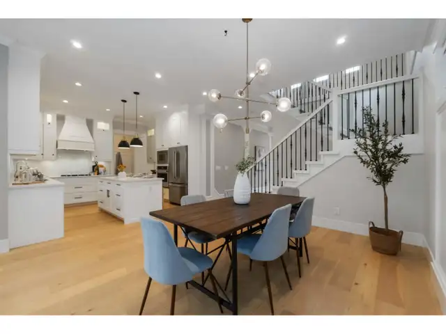 17138 0A AVENUE Surrey, British Columbia in Houses for Sale in Delta/Surrey/Langley - Image 5