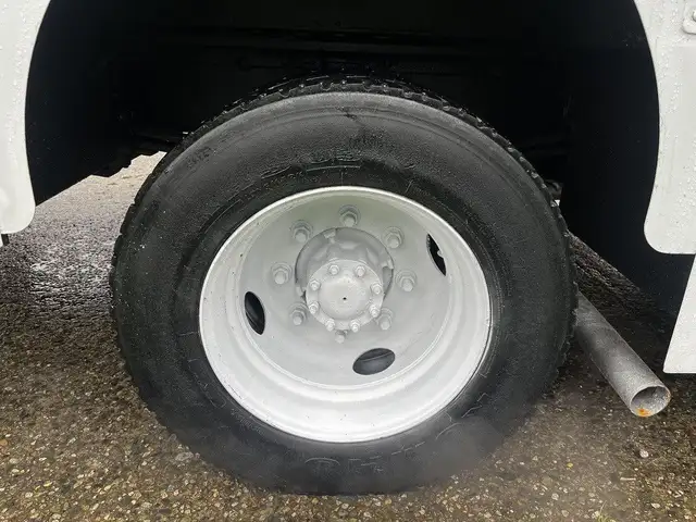 2005 Morgan Olson Workhorse 14 Foot Step Van with Shelving in Heavy Trucks in City of Montréal - Image 56