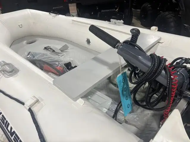 2025 Quicksilver 300 Airdeck in Powerboats & Motorboats in City of Halifax - Image 5