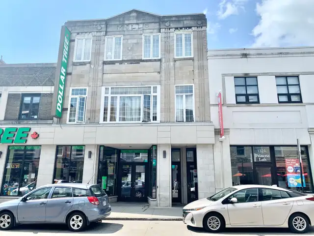 122 Princess Street - Large apartment in the heart of downtown! in Long Term Rentals in Kingston - Image 2