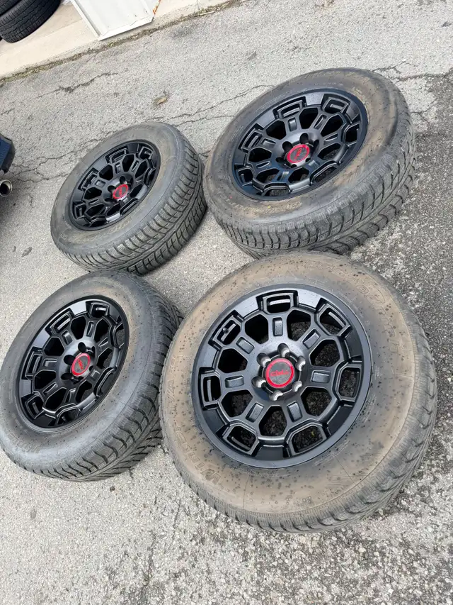 275/60/20 toyota tundra trd 6x139.7 bfgoodrich winters tacoma in Tires & Rims in Mississauga / Peel Region - Image 4
