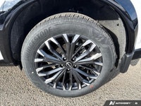 Power Seating | Digital Cluster | Heated Steering Wheel | Power Liftgate | Leather Seating | Privacy... (image 9)