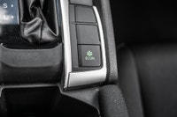 Nouvel Arrivage! La Honda Civic LX 2021 est une berline compacte reconnue pour sa fiabilité, son eff... (image 9)