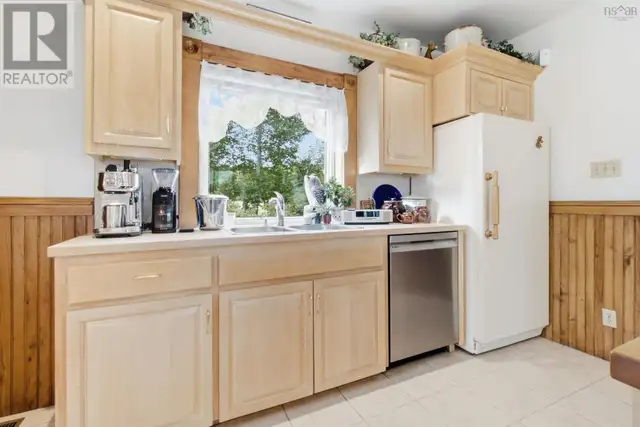 5773 Stellarton Trafalgar Road Stellarton, Nova Scotia in Houses for Sale in New Glasgow - Image 8