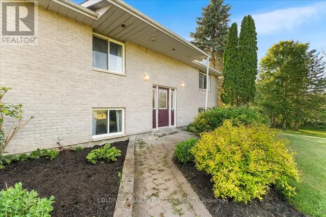 15 MCINTYRE ROAD Prince Edward County (Ameliasburg Ward), Ontari62863793732737122