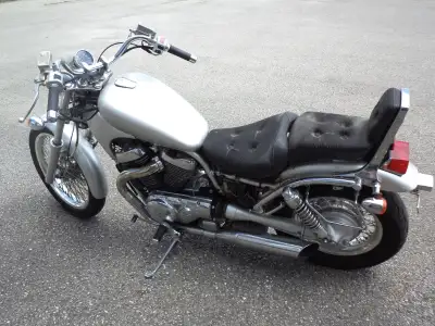 sonic cycle has a 2004 suzuki vs - 800 intruder parts bike . lots of good parts accident free bike ....