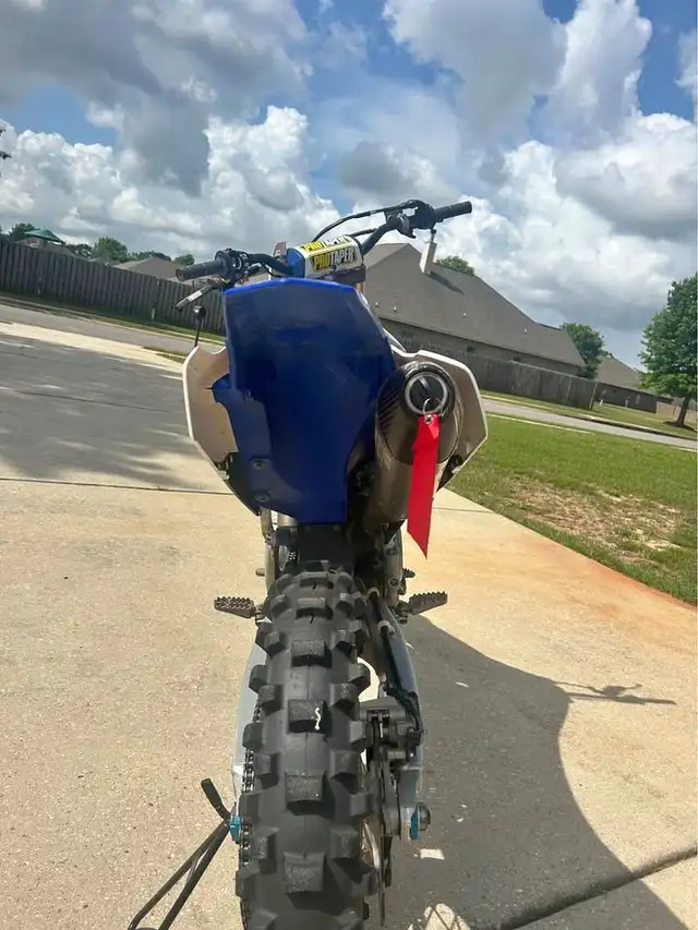 2016 YAMAHA YZ450F-BLUE! in Dirt Bikes & Motocross in Edmonton - Image 3