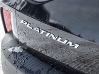 2025 Ford Escape Platinum AWD | Navi | Leather | Loaded The Platinum trim offers a choice of powerfu... (image 7)